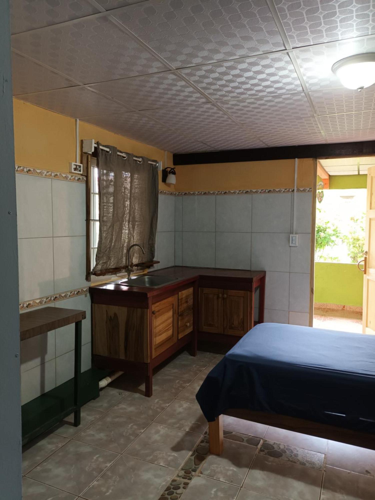 Gia'S Garage & Home For Bocas Travelers Almirante Exteriör bild